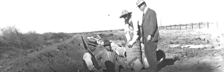 Irrigation pipe for Parthenium argentatum [at] Continental, Arizona; digital collection: American Environmental Photographs 1891 - 1936. Courtesy of the Library of Congress.